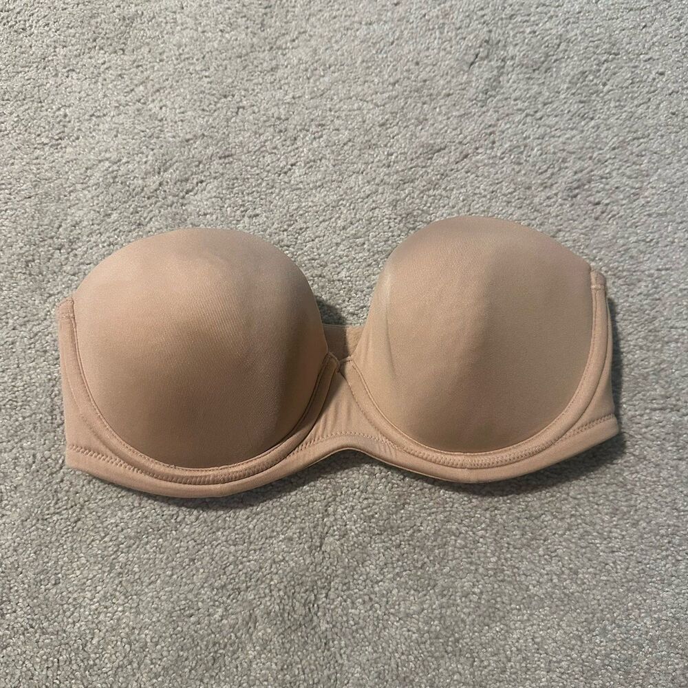 Wacoal red carpet strapless underwire bra 32D nude beige